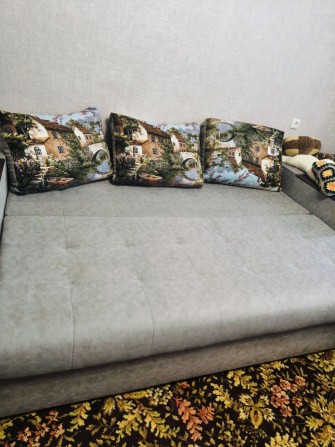 Здається в оренду окрема кімната, в центрі міста + балкон,для дівчат. - фото 1