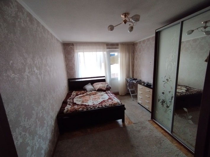 Здам 2 кімнати в 3-х кімнатній квартирі - фото 1