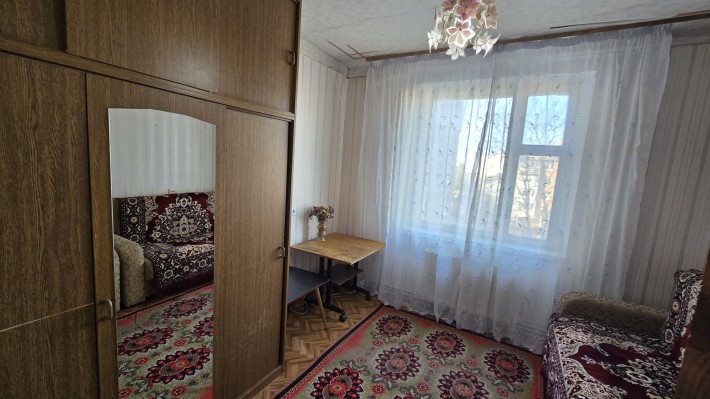 Кімната для жінки/дівчини на Пирогова - фото 1