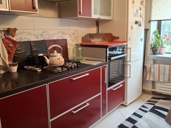 Здам окрему кімнату для дівчини Вишенька по Юності Винница