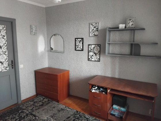 Здається у Львові затишна,чудова кімната.Власниця Львів