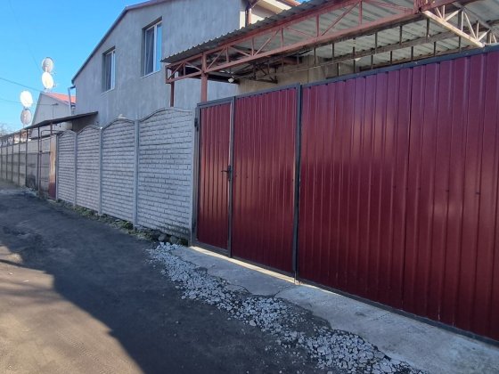 Продам 2х этажный дом