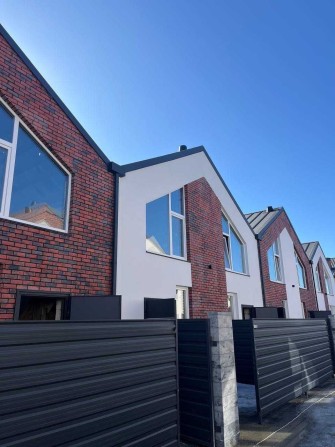 БЕЗ% Таунхаус 34,8 м² з двориком. Власна земля. 20 хв від метро - фото 1