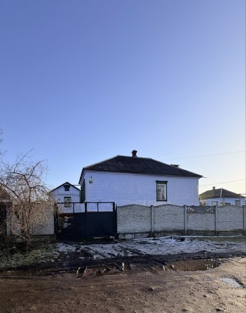 Продам окремо стоячий будинок Лівий берег, вул. Загорська - фото 1