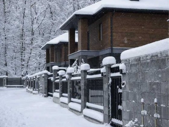 Сучасний будинок біля лісу 5 хв Житомирська траса Киев