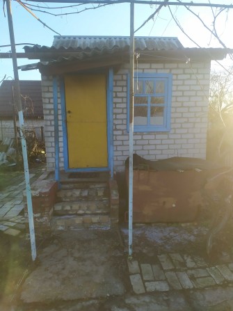 Продаю дачу 5,5 соток с домиком - фото 1