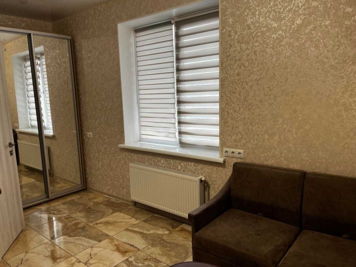 Сдам гостинку метро Центральный рынок - фото 1