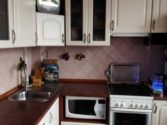 Здам кімнату на вул.Милославська 25 для 1 дівчини-жінки Киев