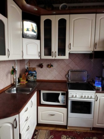 Здам кімнату на вул.Милославська 25 для 1 дівчини-жінки - фото 1