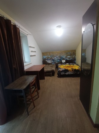 Сдам комнату с балконом под ключ район Конного рынка - фото 1