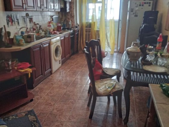 Сдам комнату 20 метррв в квартире 90 метров