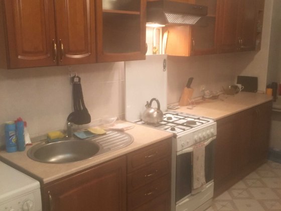 Сдам кімнату в 4 кімнатній квартирі, під ключ Киев