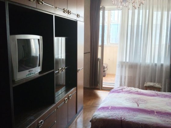 Сдам комнату в трёхкомнатной квартире, ул.Б.Гмыри  3.Район Поздняки. Київ