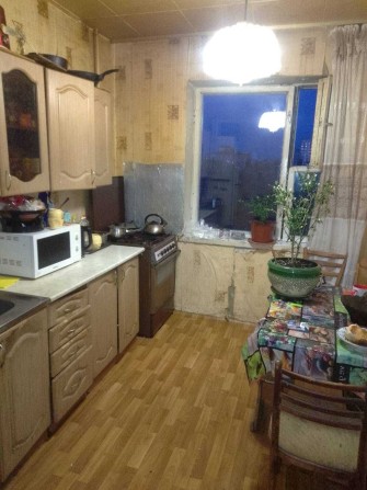 Сдам кімнату без комісії на Солом'янці  для 1-го орендатора. - фото 1