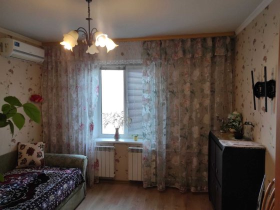 Кімната у квартирі, біля м.Позняки(13 хвилин пішки).. Киев