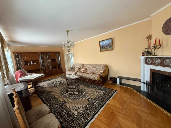 Продаж будинку для великої родини або під соціальний проект - фото 1