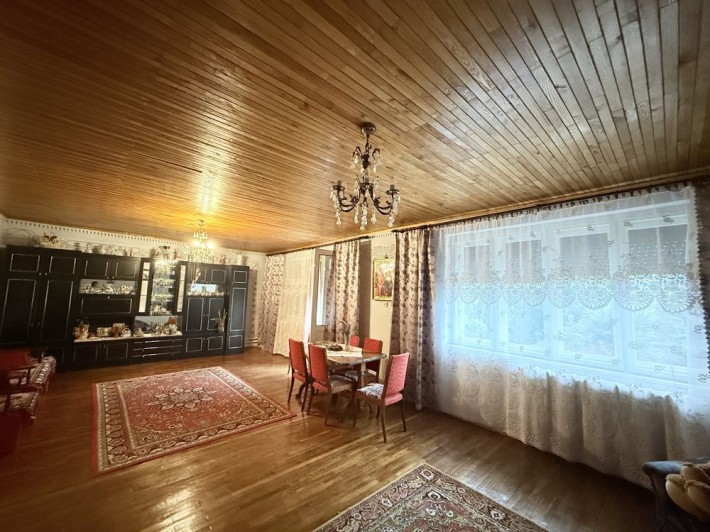 Поряд з лісом! Будинок з двома ділянками. - фото 1