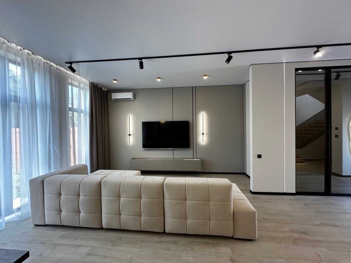 Таунхаус 120 м2 Осокорки, Славутич, Позняки, Харківський - фото 1