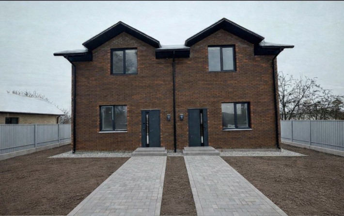 Продаж дуплекса в чудовій локації - фото 1