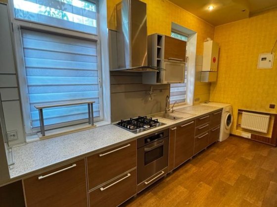 Частина будинку в центрі | вул. Олександра Кониського 9 Днепр