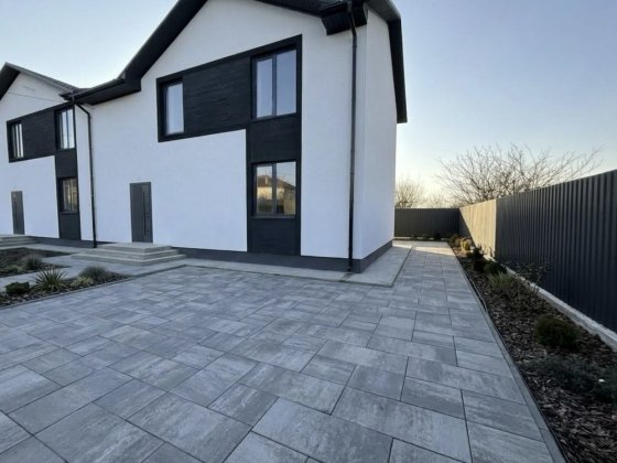 Новинка на ринку таунхаус у місті в топ локації Винница