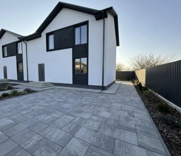 Новинка на ринку таунхаус у місті в топ локації - фото 1