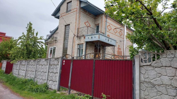 Продаж будинку в центрі. - фото 1