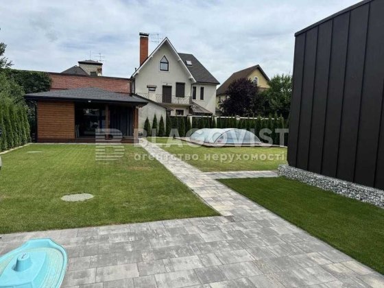 Продаж дачі з ремонтом, басейном на ділянці 5,8 соток, Осокорки