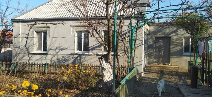 Дом в жилом состоянии, район ул. Иванова - фото 1