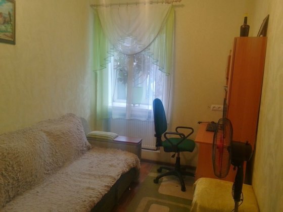 Продається будинок з окремим двором Центр Кропивницький