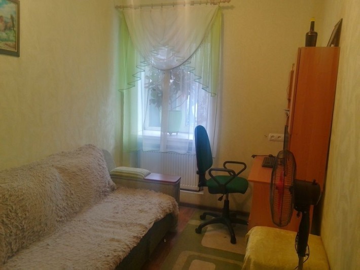 Продається будинок з окремим двором Центр - фото 1