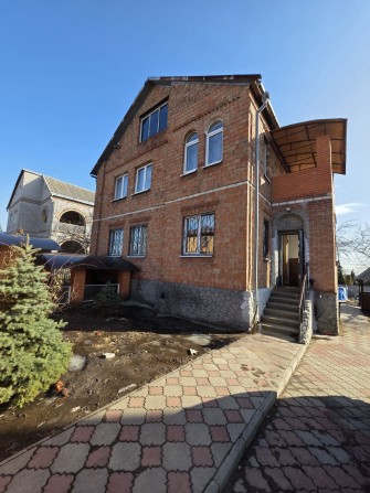 Продам 2 поверховий будинок.Район новобудов. - фото 1