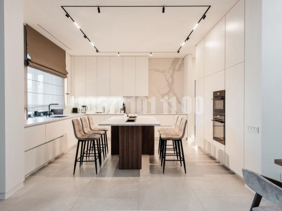 Будинок в Києві, Голосіївьский, Столичне шосе, центр Київ