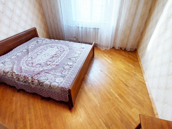 Аренда отдельной комнаты в 3к кв-ре метро Харьковская, Вишняковская 6А Киев