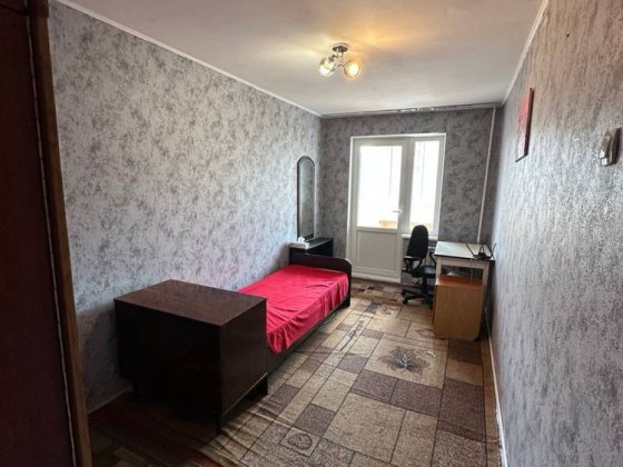 Здам кімнату в комунальній квартирі по пр-ту В. Івасюка 30, м. Мінська Киев