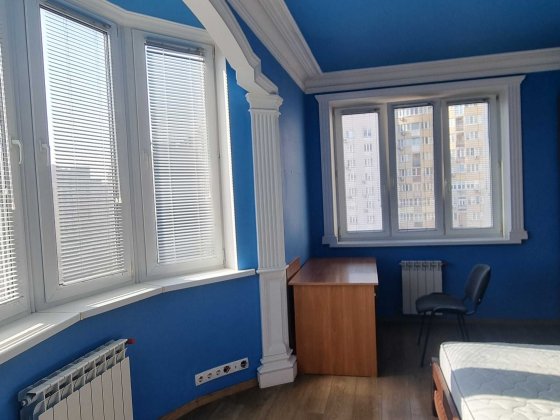 Кімната для дівчини. Позняки, поруч з RiverMall Київ