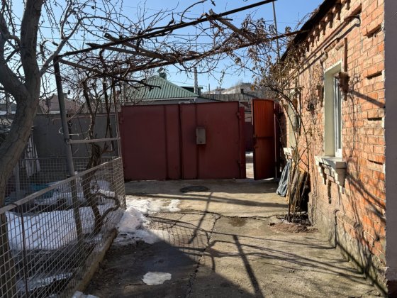 Продам більшу частину будинку Андріївська