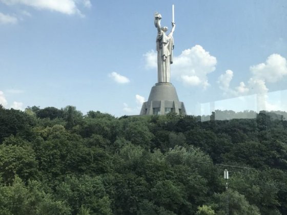 Продаж будинку 490м2  вул.Редутна|вул.Добровольчих Батальйонів м. Київ Киев