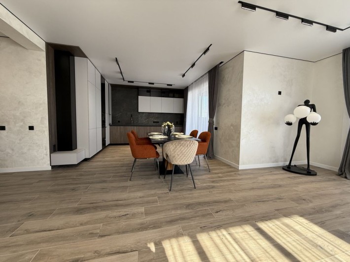 ТОП Будинок з дизайнерським ремонтом - фото 1