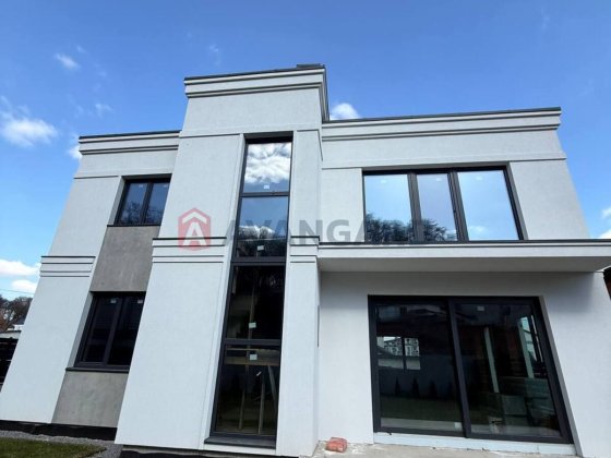 Продаж будинку у Винниках Львів