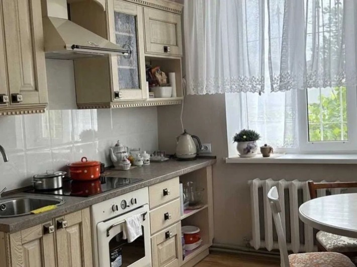 Продам двоповерховий будинок в центрі міста. - фото 1