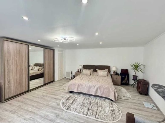 Продам гарний 4к будинок в низу Робочої/антоновича/автовокзал