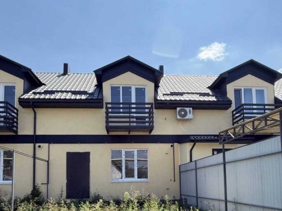 Продається 2-поверховий таунхаус у Кропивницькому район Гірниче Кропивницький