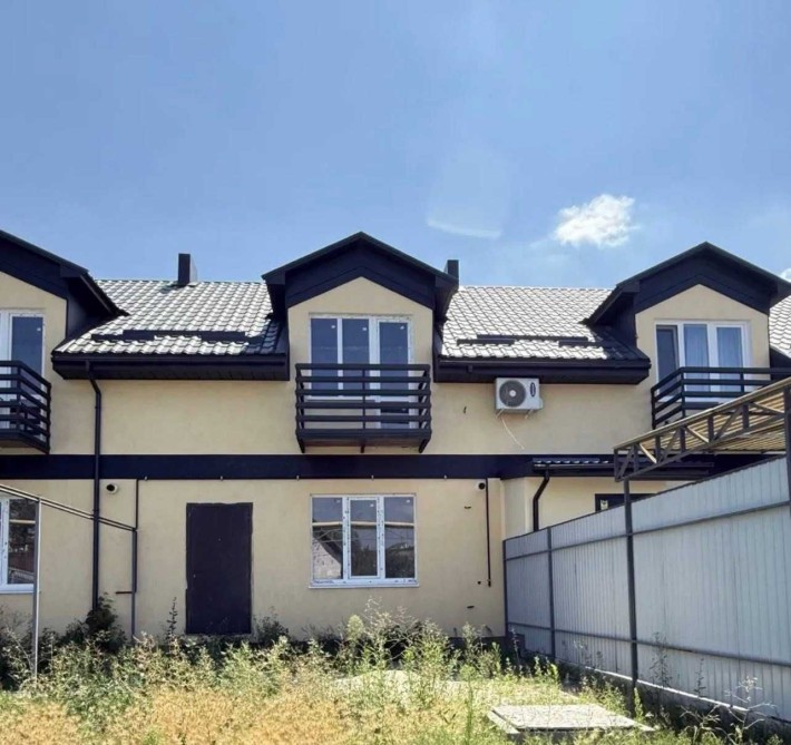 Продається 2-поверховий таунхаус у Кропивницькому район Гірниче - фото 1