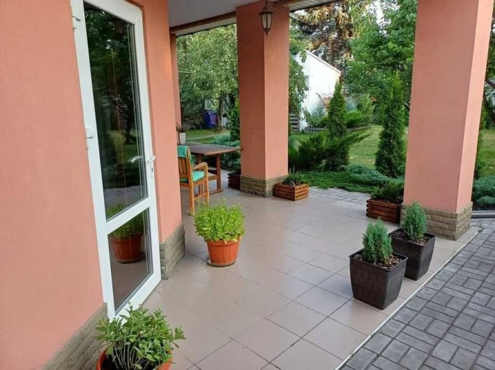 Продам уютный дом 120кв.м. улица Мольера Янтарная Гринченко, АНД район - фото 1