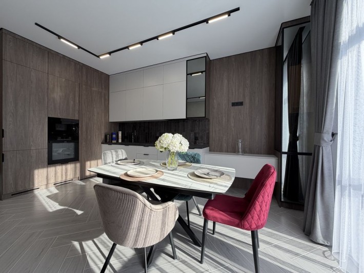 Продаж чудового таунхауса з дизайнерським ремонтом - фото 1