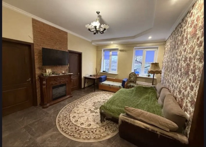 Продам 1/2 дома  ж/м Приднепровск  ул. Лівобережна - фото 1