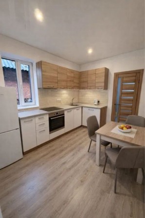 Продам чудовий двоповерховий будинок. В.Балка. - фото 1