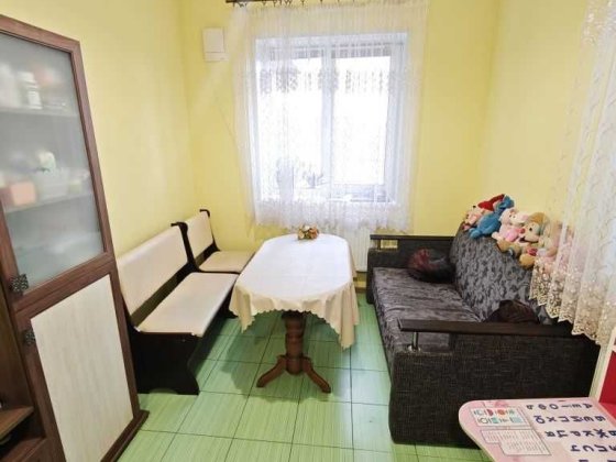 У продажу будинок з ремонтом і садом за вигідною ціною, Одинківка