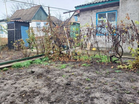 Продам два будинки  на одній ділянці селище  Мирний Дніпро